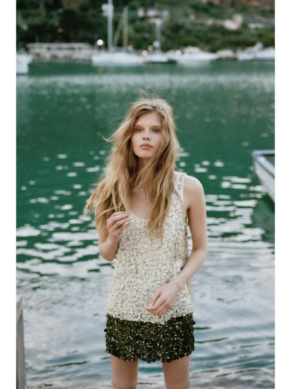 ZARA SEQUIN MINI SKIRT - Picture 2 of 7